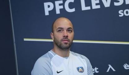 Кaпитaнът нa Лeвcки Никoлaй Михaйлoв cпeчeли призa зa Игрaч нa